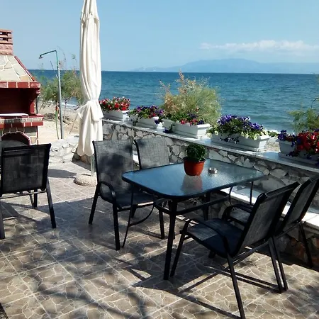 Maria Apartment Nea Karvali